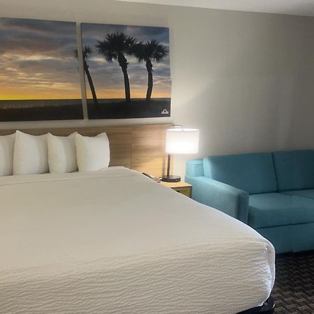 Days Inn By Wyndham Port Charlotte Town Center Экстерьер фото