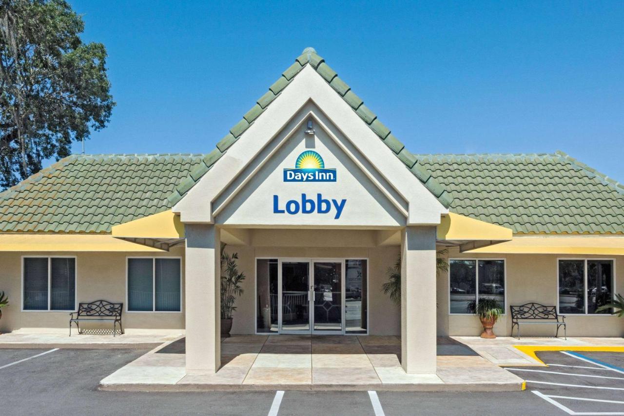 Days Inn By Wyndham Port Charlotte Town Center Экстерьер фото