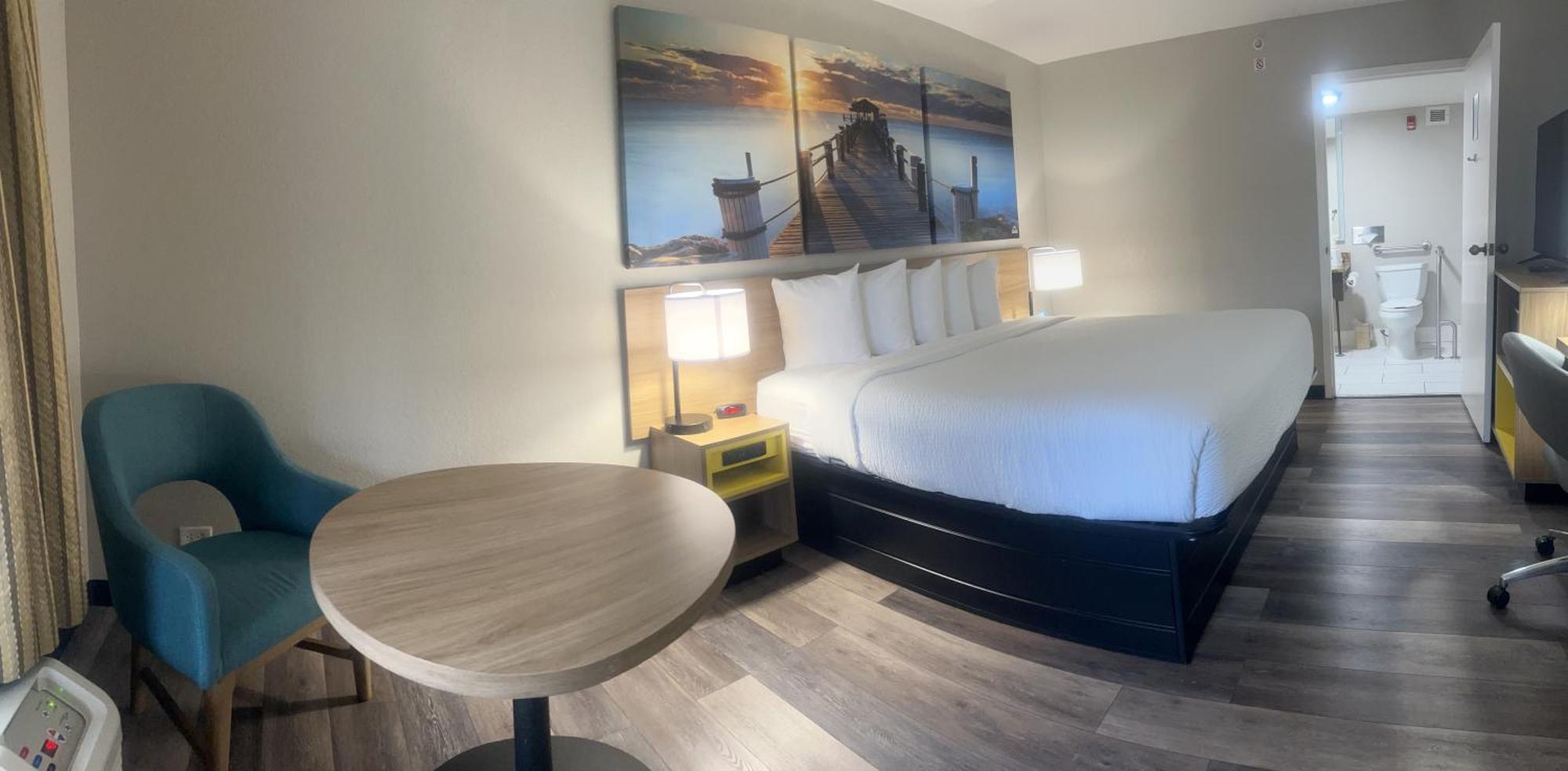 Days Inn By Wyndham Port Charlotte Town Center Экстерьер фото